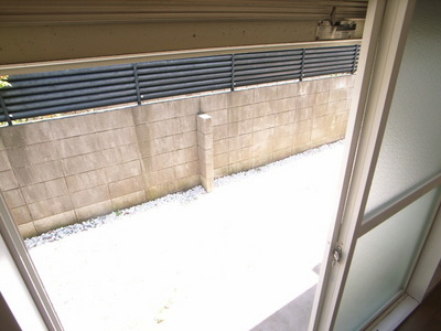 Balcony. It is a photograph of another room ☆