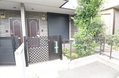 Entrance. Entrance porch