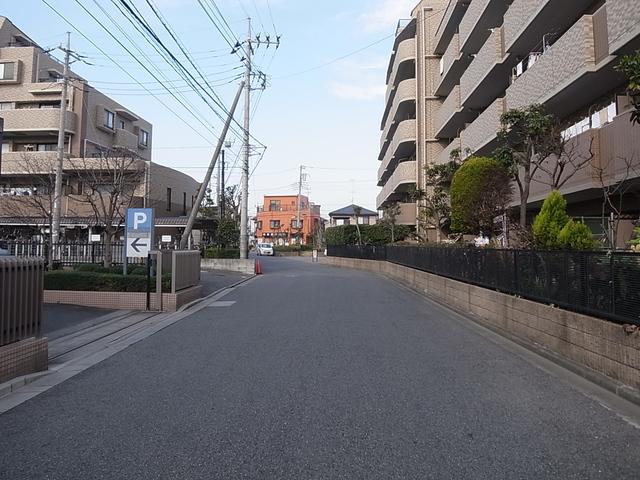 Local appearance photo. Cityscape