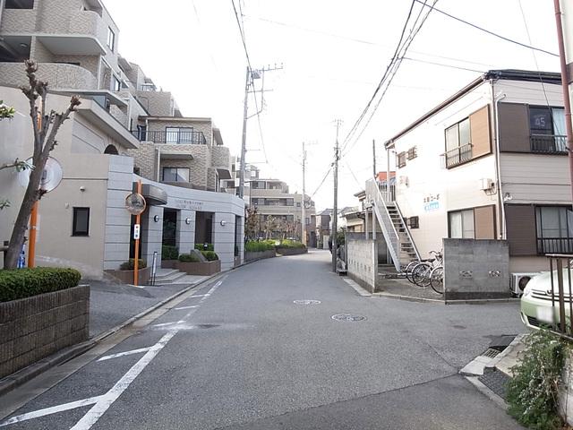 Local appearance photo. Cityscape