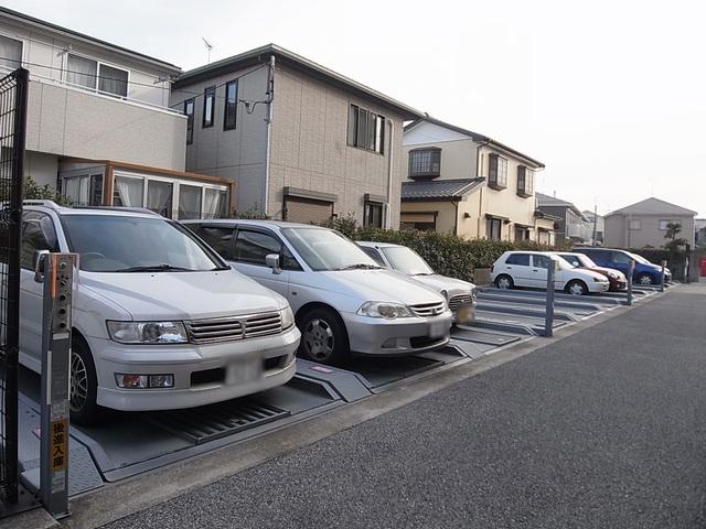 Local appearance photo. Mechanical parking