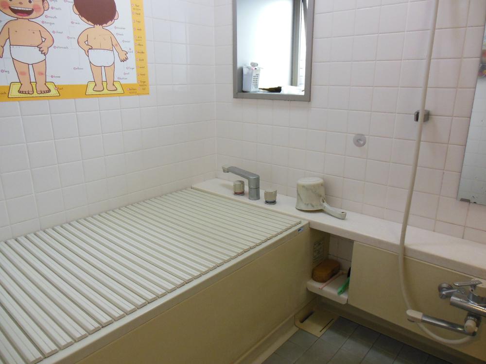 Bathroom. Room (May 2013) Shooting