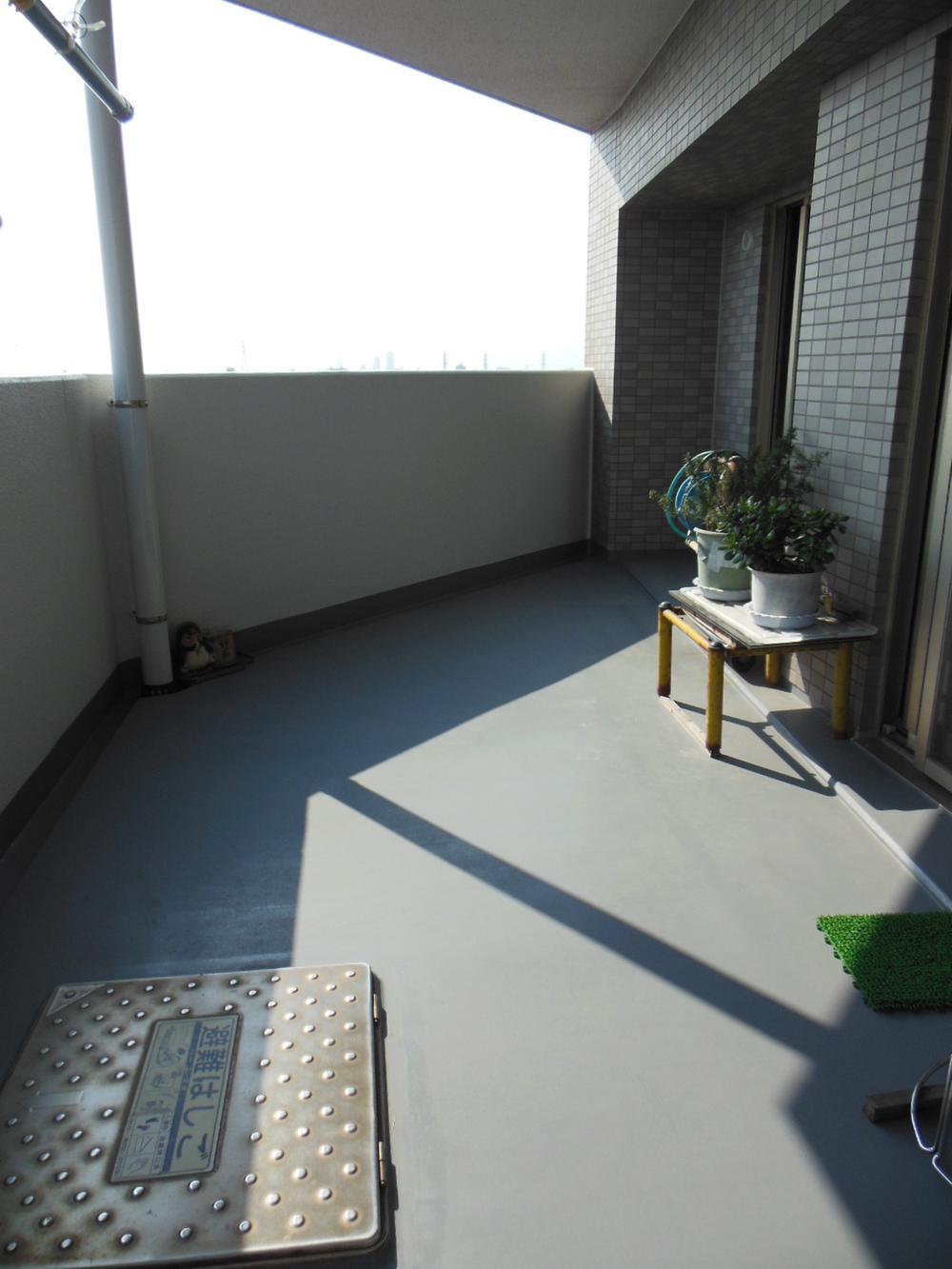 Balcony. Local (May 2013) Shooting