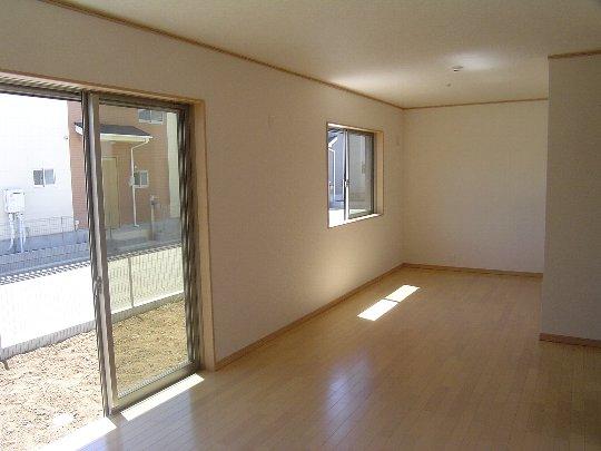 Same specifications photos (living). Same specifications construction cases