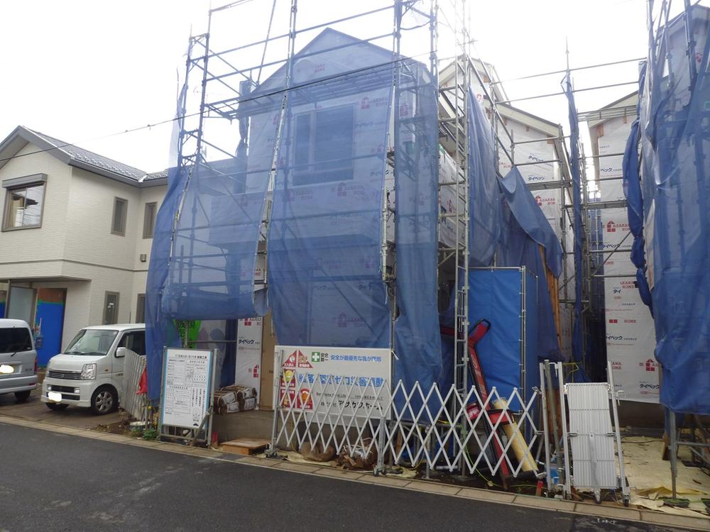 Local appearance photo. Local (10 May 2013) Shooting