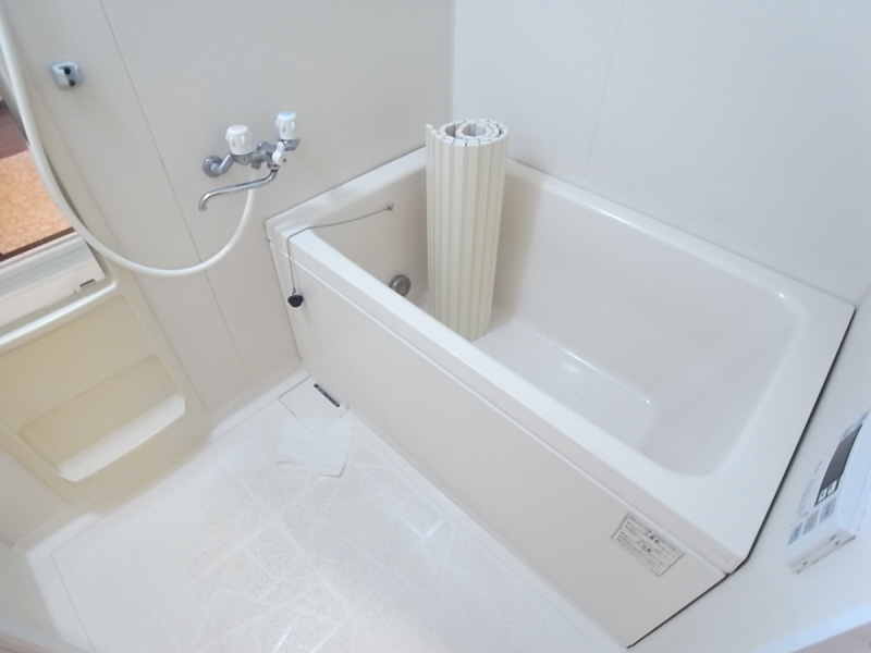 Bath. Put in a warm bath at any time with add-fired function ☆