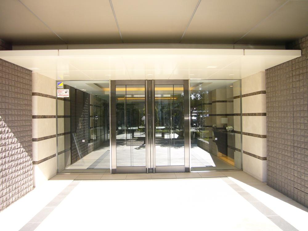 Local appearance photo. Local (11 May 2013) Shooting