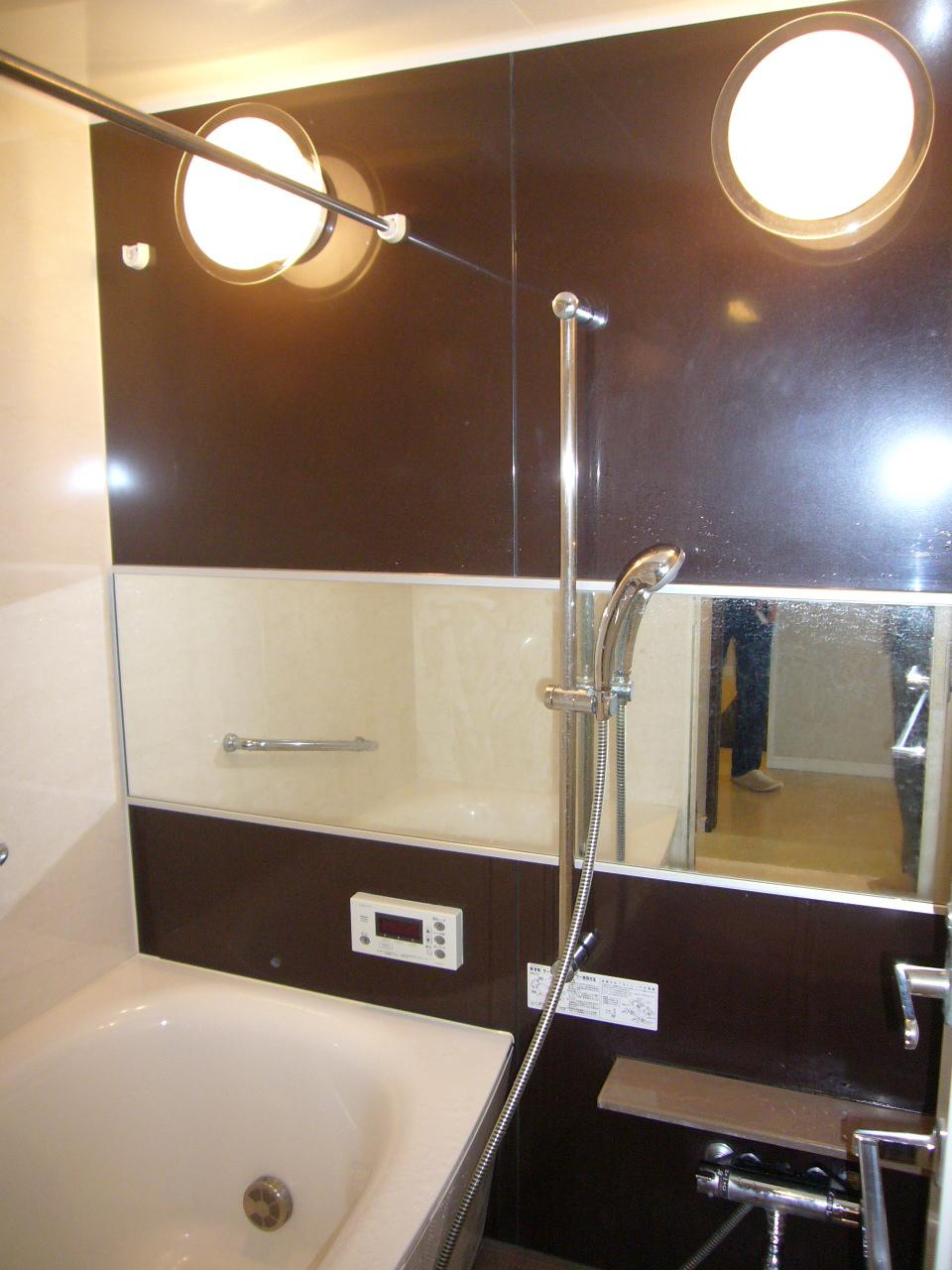 Bathroom. Indoor (12 May 2013) Shooting