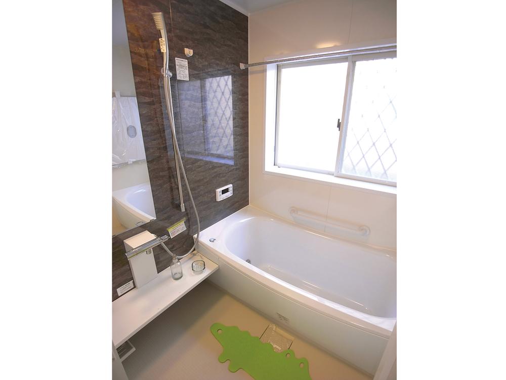 Bathroom. (September 2013 shooting)