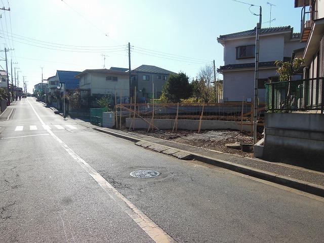 Local appearance photo. Local (12 May 2013) Shooting