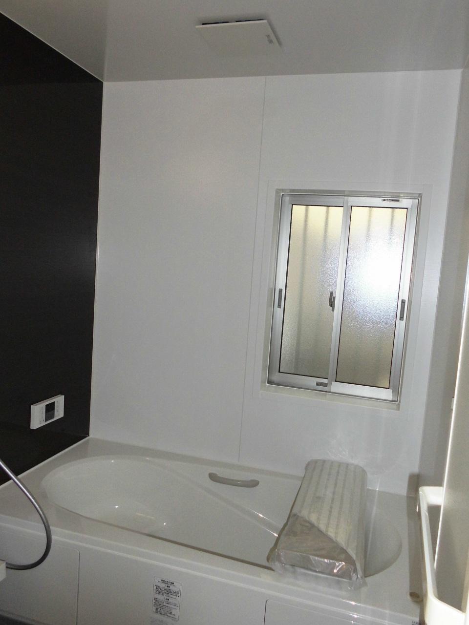 Bathroom. Indoor (11 May 2013) Shooting