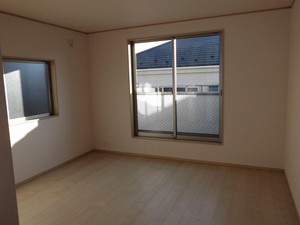 Non-living room. Indoor (11 May 2013) Shooting