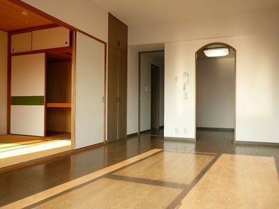 Living and room. Typical indoor photo Comfortable flooring of cleaning.