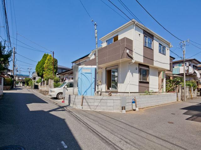 Local photos, including front road