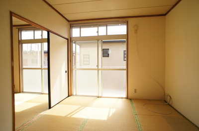 Living and room. Japanese-style room 4.5 Pledge