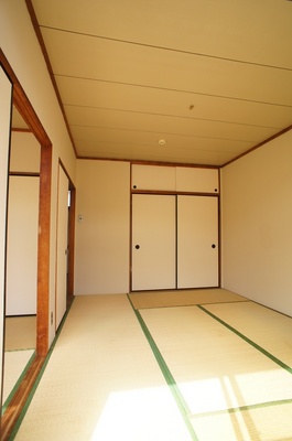 Living and room. Japanese-style room 6 quires