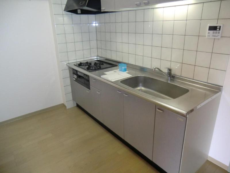 Kitchen. Very popular spacious sink of wide size