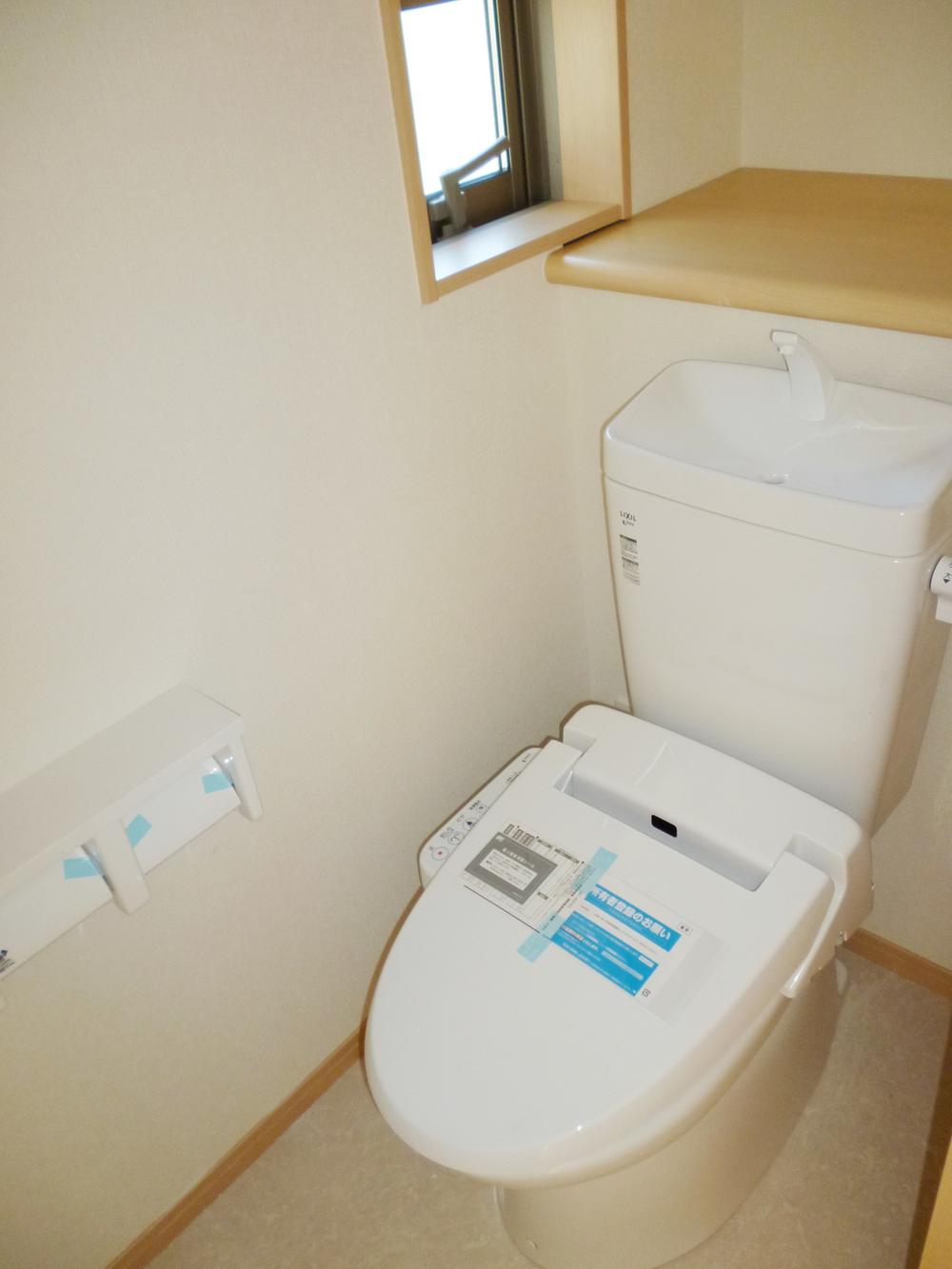 Other Equipment.  (September 2013) Shooting 1 ・ Toilet is with washing heating toilet seat in 2 Kaitomo.