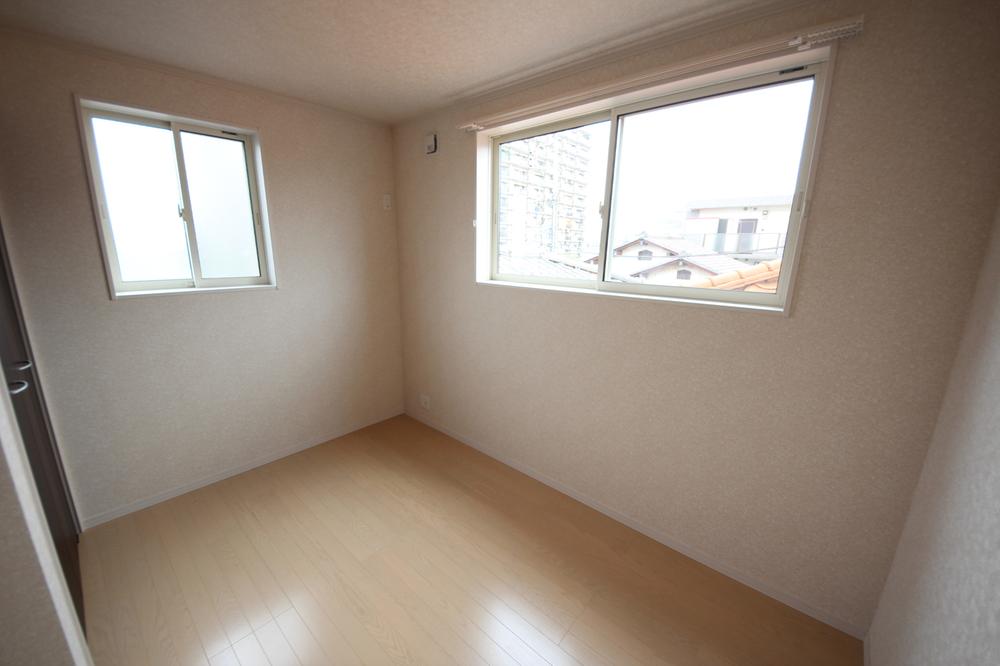 Other introspection. Local (2,013.10 May shooting)