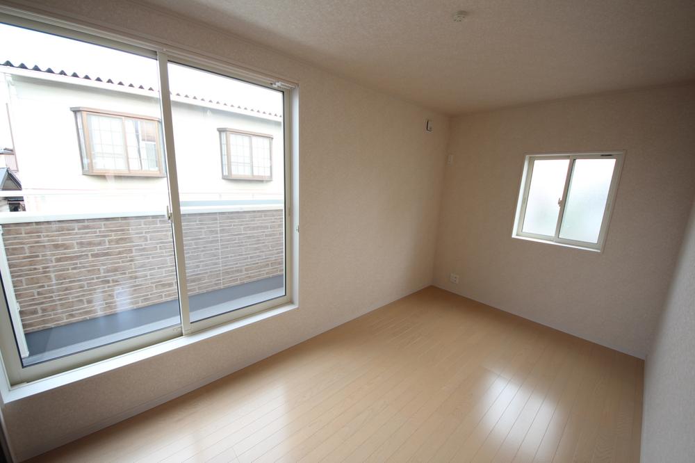 Other introspection. Local (2,013.10 May shooting)