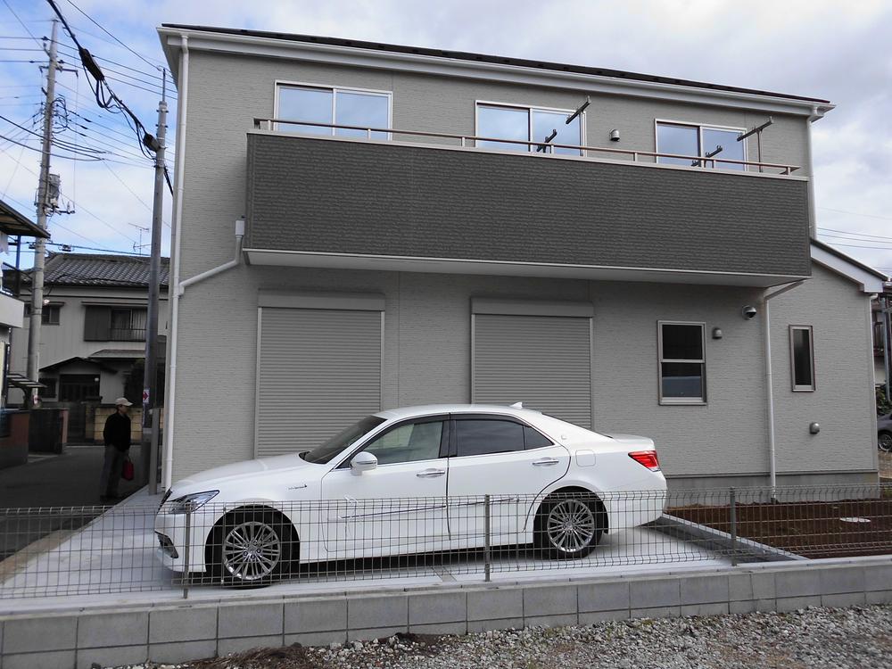 Local appearance photo. Local (10 May 2013) Shooting