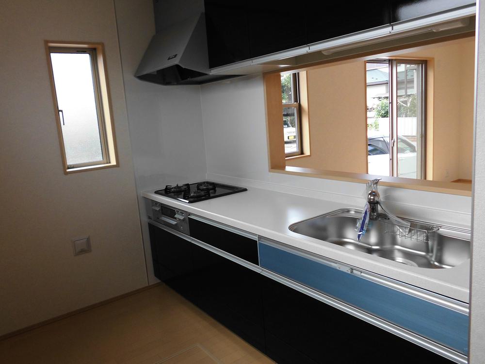 Kitchen. Indoor (10 May 2013) Shooting