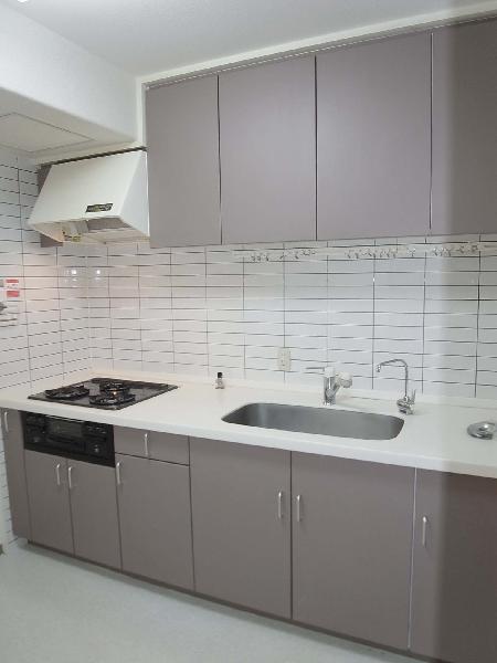 Other introspection. Hard luck smell in the room] Stand-alone kitchen