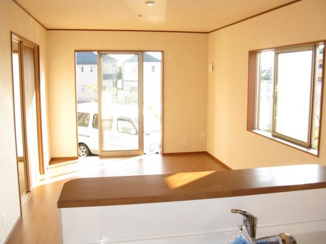 Same specifications photos (Other introspection). Same specifications photos (living) 15 Pledge