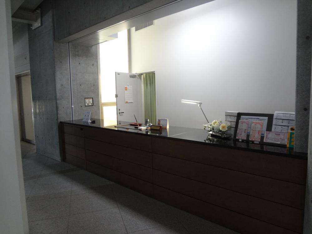 lobby. Front (control room)