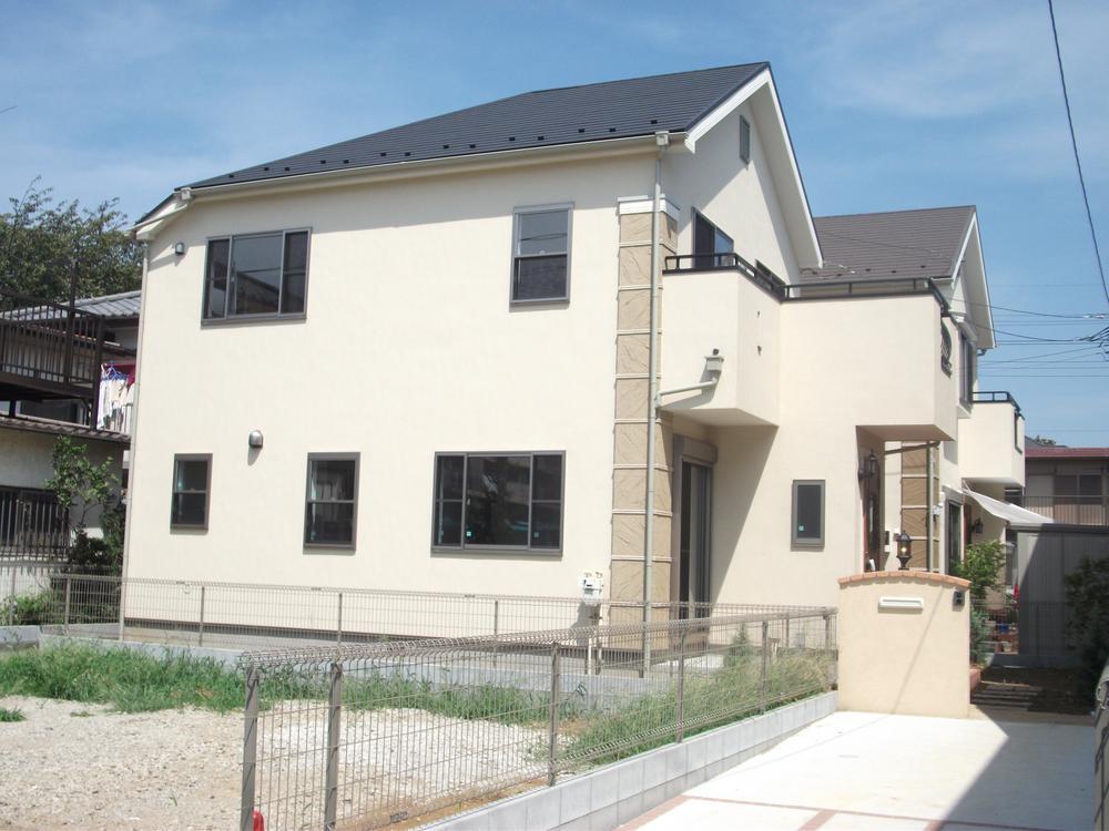 Local appearance photo. Please refer to the "commitment Home up" even more information rich standard equipment specifications!