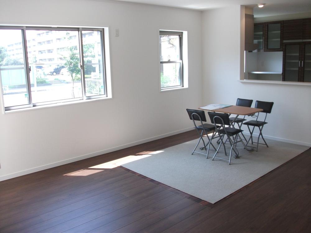 Living. Indoor (September 2013) Shooting