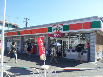 Convenience store. Thanks Higashifunahashi Station south exit shop until the (convenience store) 333m