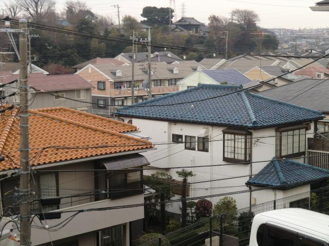 Balcony. It is located in the overlook