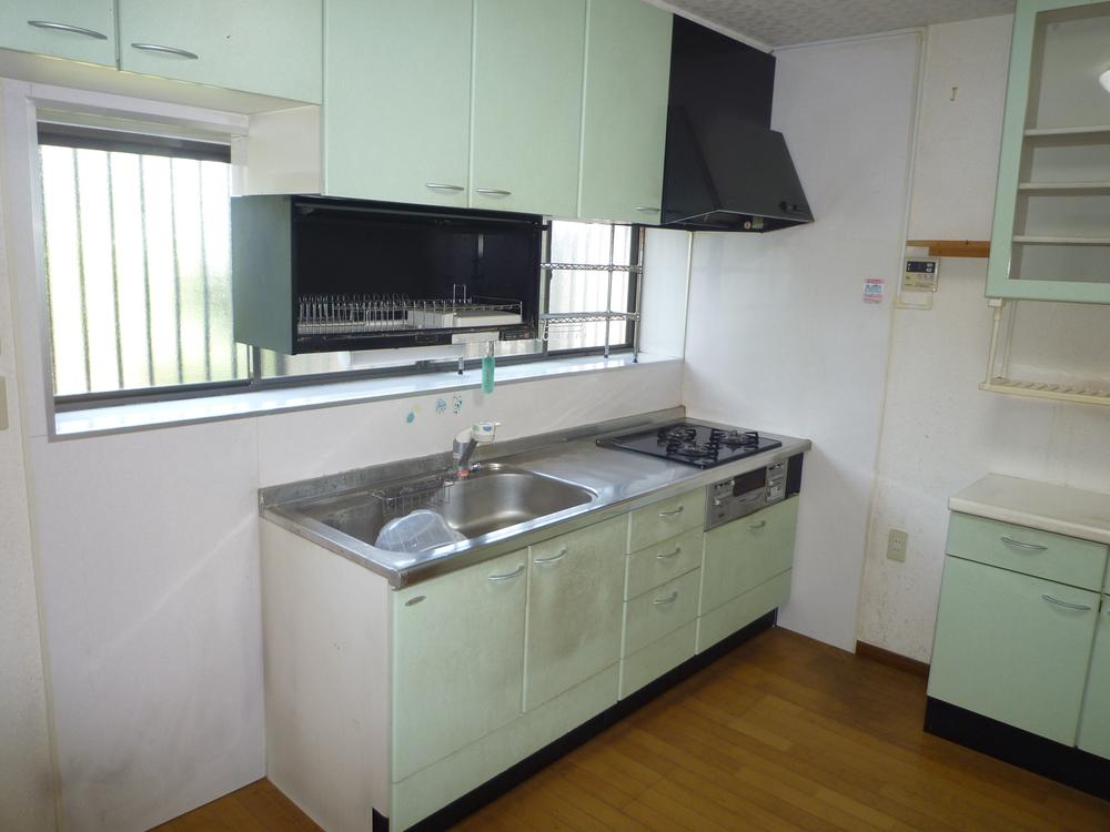 Kitchen. Indoor (September 2013) Shooting