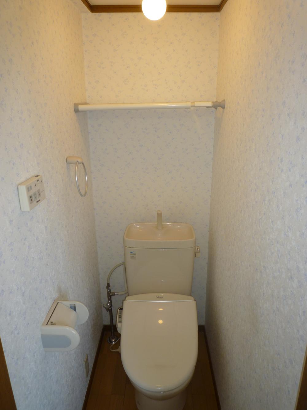 Toilet. Indoor (September 2013) Shooting