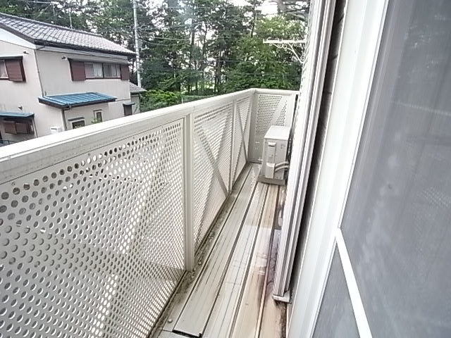 Balcony. Let's grow flowers in planter. 