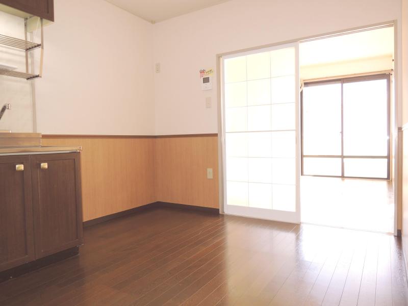 Other room space. Also spacious kitchen space. Ease dishes