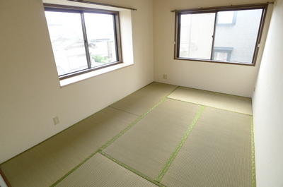 Living and room. Japanese-style room 6 quires