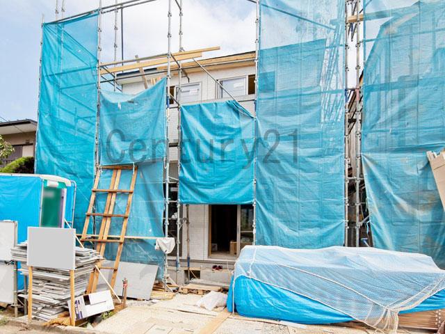 Local appearance photo. 1 Building