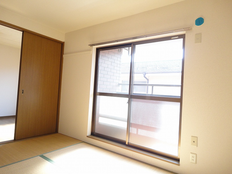 Living and room. It's Japanese-style room is still the Japanese mind. .