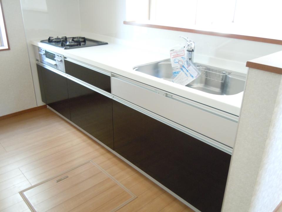 Same specifications photo (kitchen)