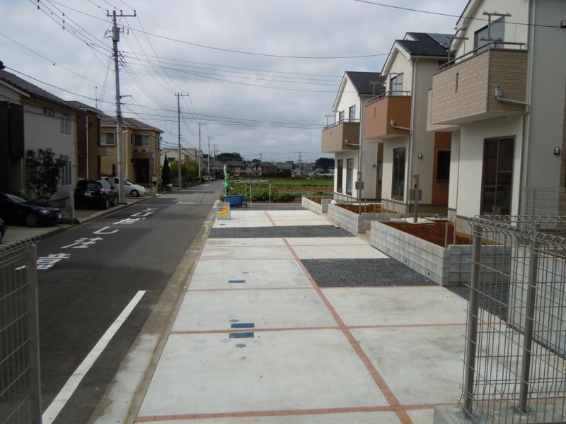 Local photos, including front road