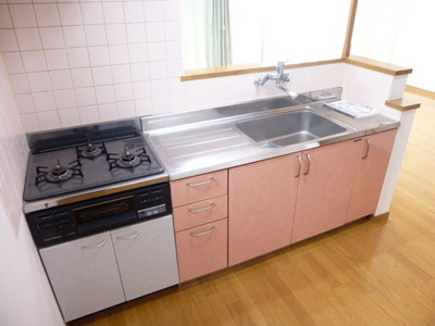 Kitchen. 3-neck with stove grill