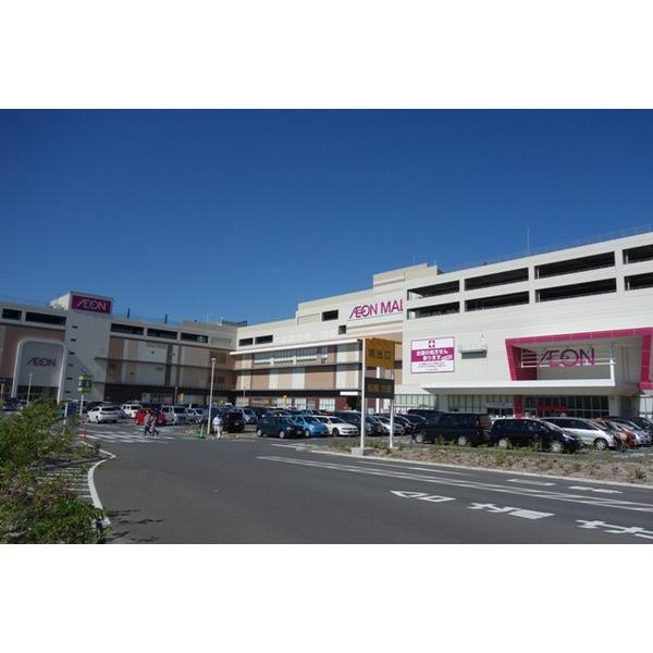 Shopping centre. 1466m until the Tobu Department Store Funabashi shop