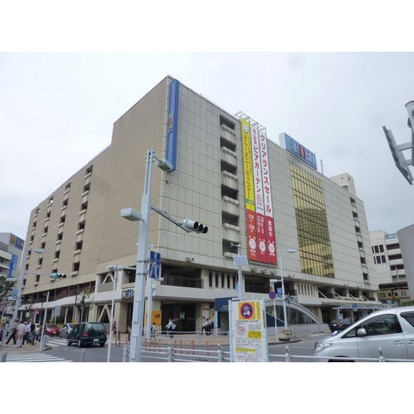 Shopping centre. 1466m until the Tobu Department Store Funabashi shop