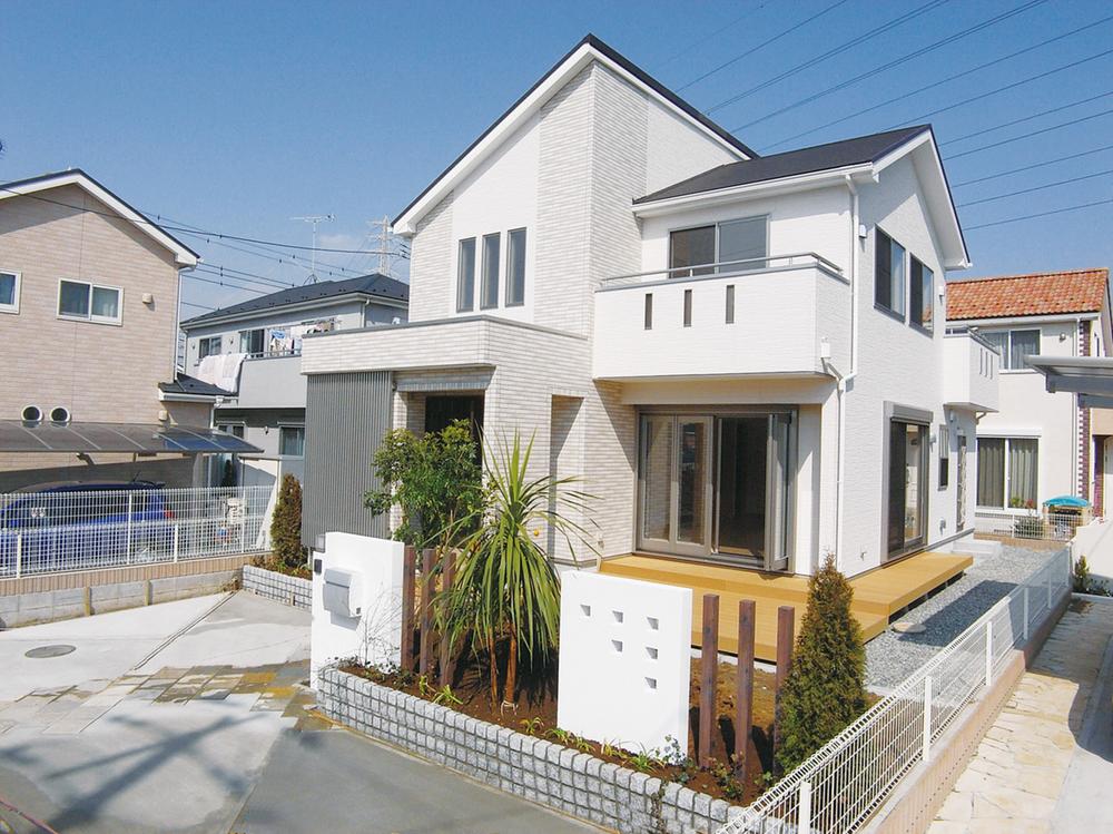 Building plan example (exterior photos). Building plan example Building area building price 14 million yen 92.57 sq m