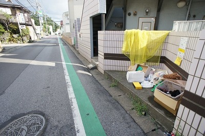 Other common areas. There is a garbage yard just outside the entrance of the building.