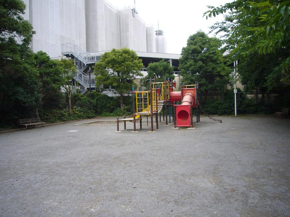 park. Sakae 200m 3-minute walk from chome park