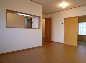 Same specifications photos (living). "Example of construction"