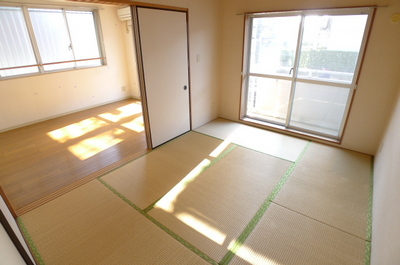 Living and room. Japanese-style room 6 quires